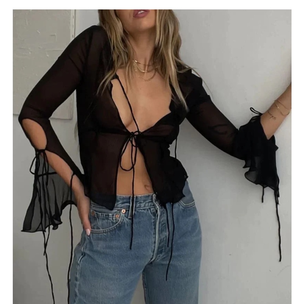 RUMORED EAST END TOP NEVER WORN